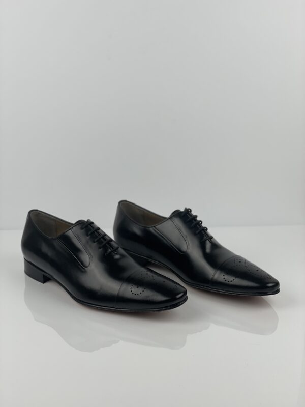 Black Men's Laceup with Brogue Captoe - Image 5